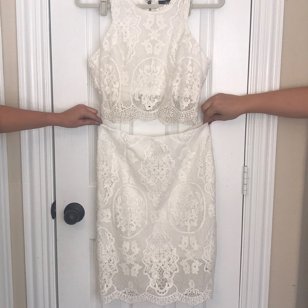 LULUS white lace two piece Large